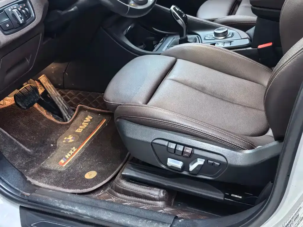 BMW X1 2021 из CN, фото 10