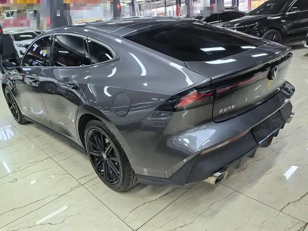 Changan UNI-V — фото 6