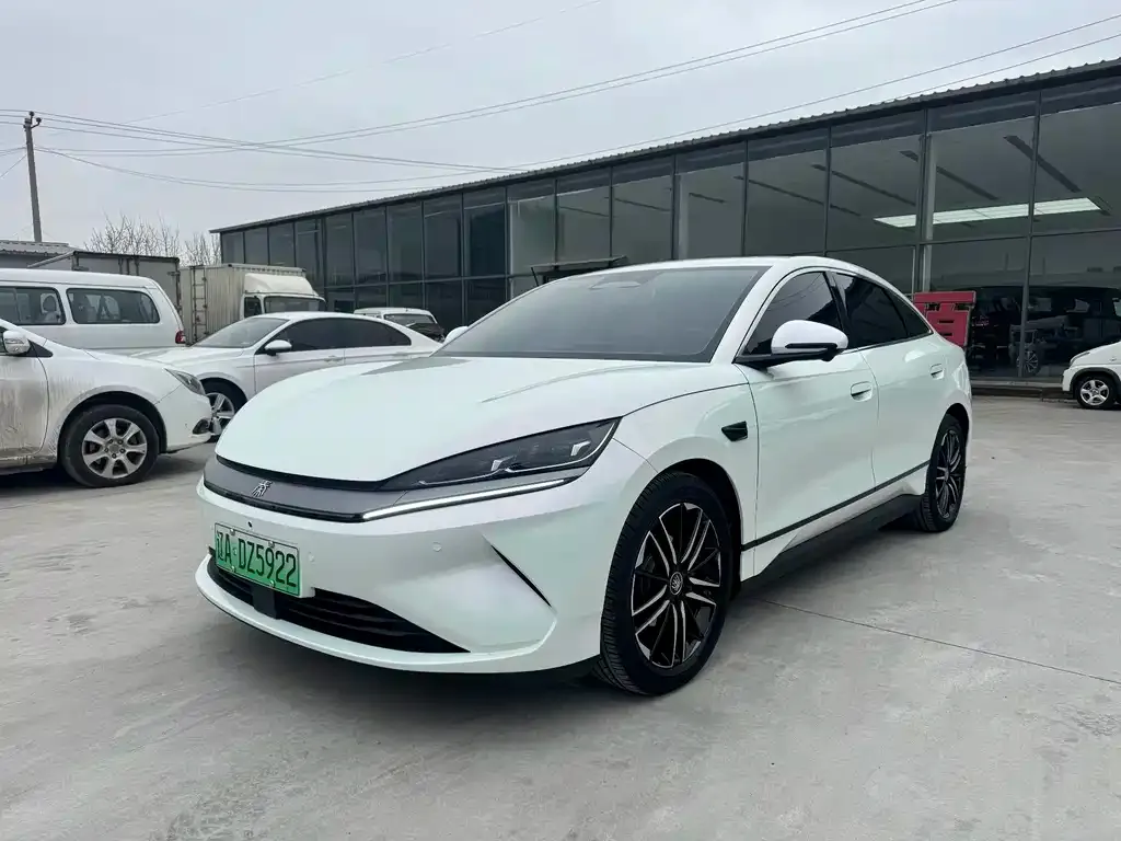 BYD Qin L — фото 1