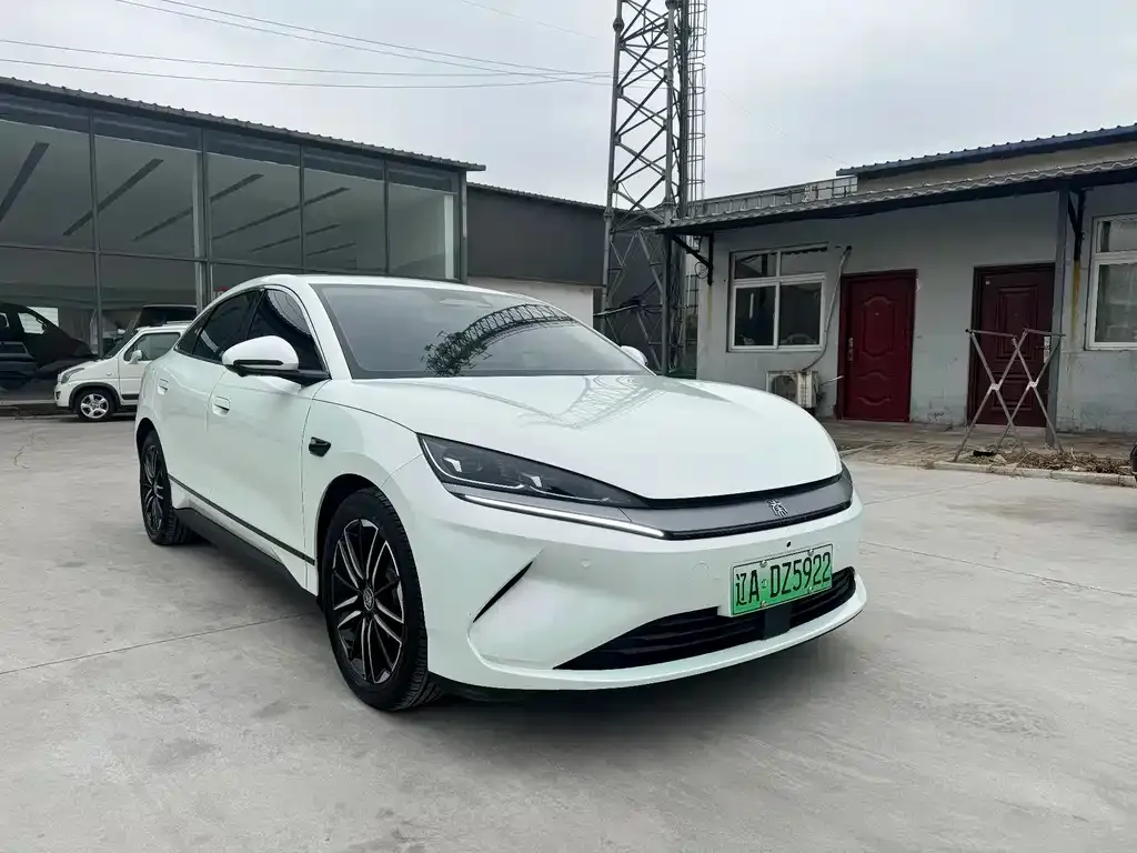 BYD Qin L — фото 8