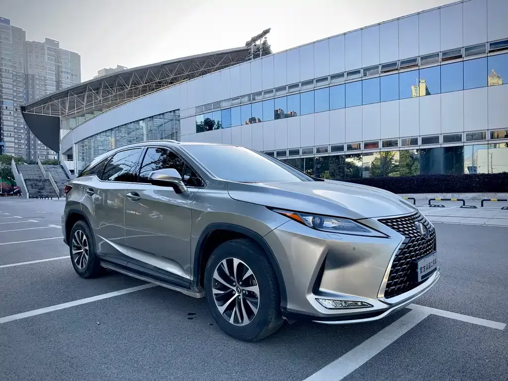 Lexus RX — фото 9