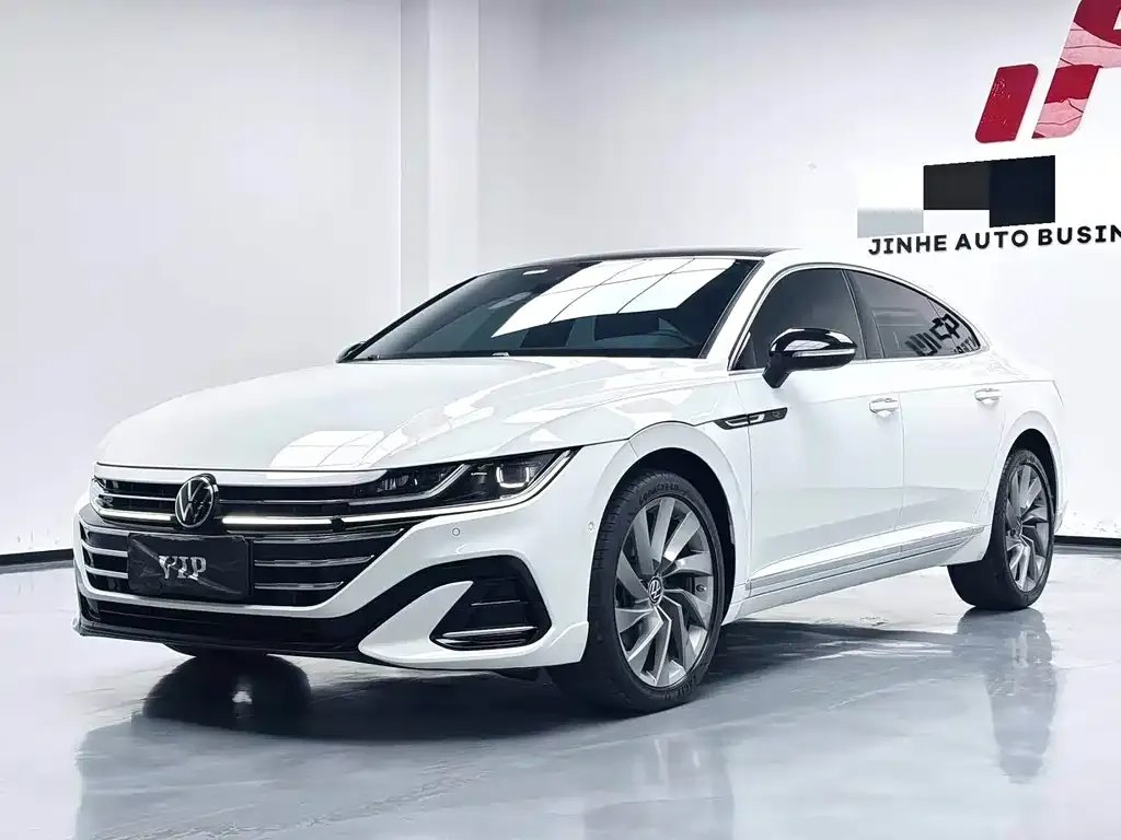 Volkswagen CC 2023 из CN, фото 1