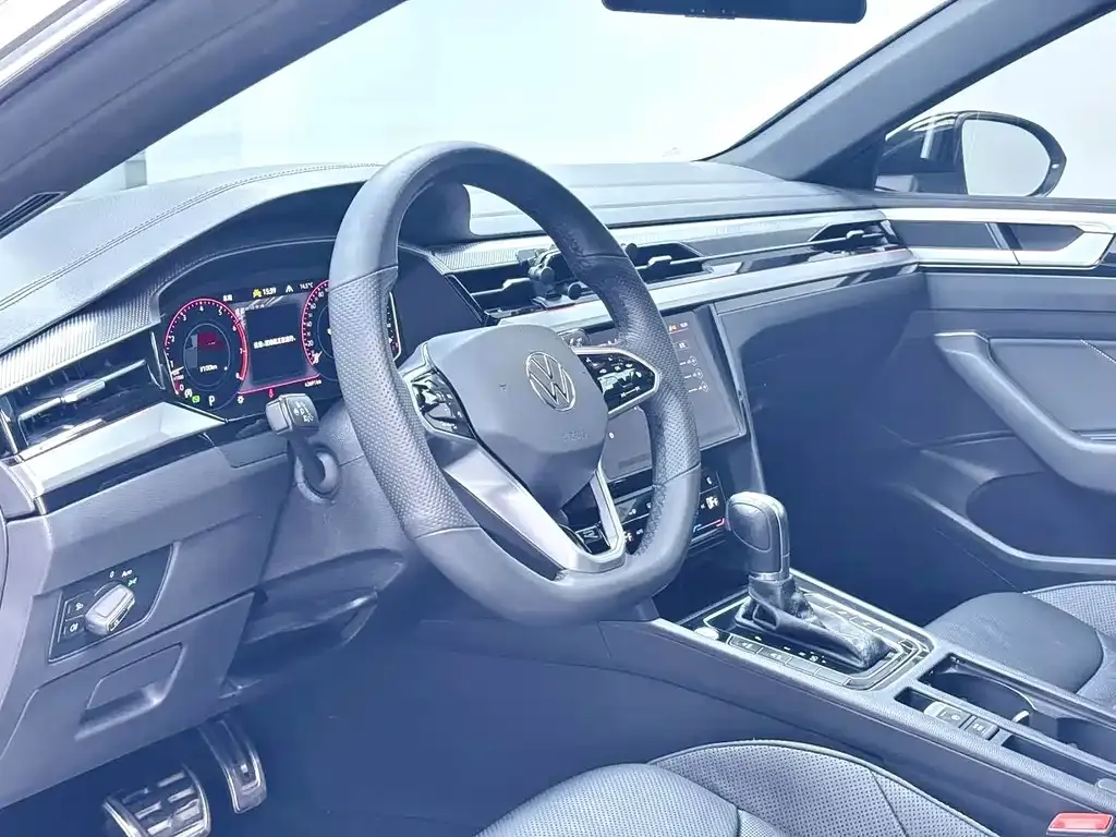 Volkswagen CC 2023 из CN, фото 6