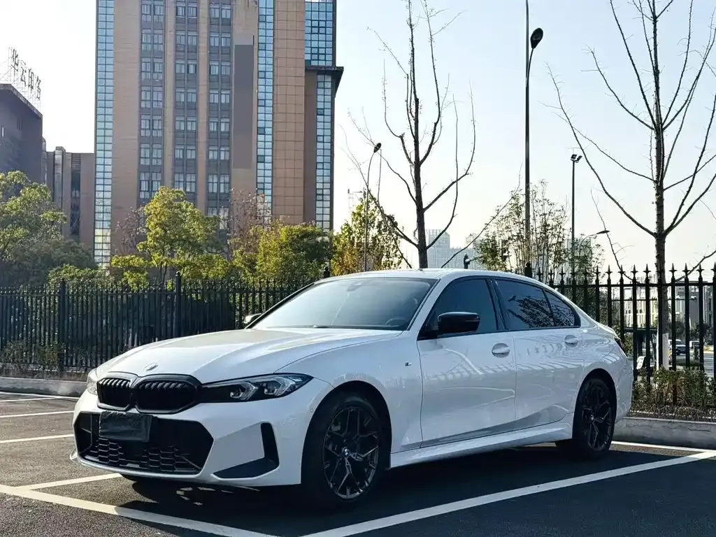 BMW 3 Series — фото 1