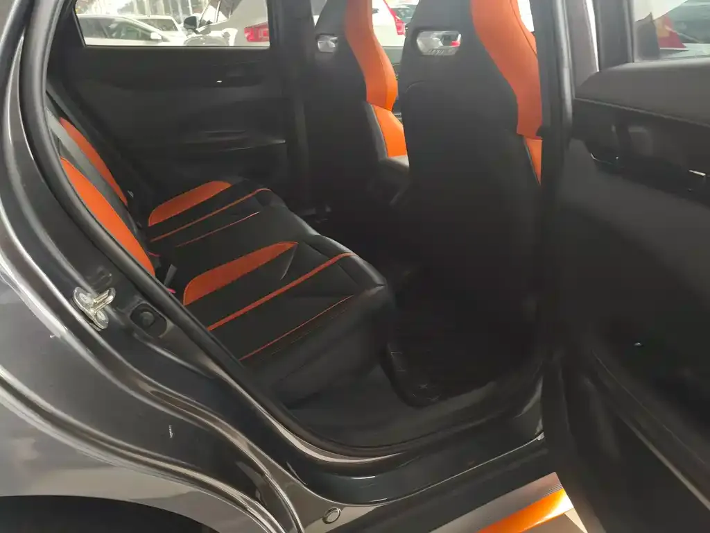 Changan UNI-V 2024 из CN, фото 5