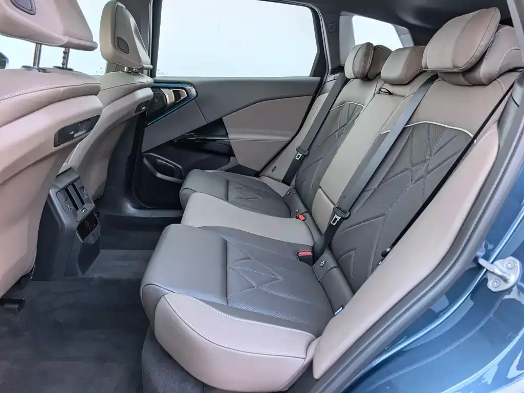 BMW X3 2025 из CN, фото 6
