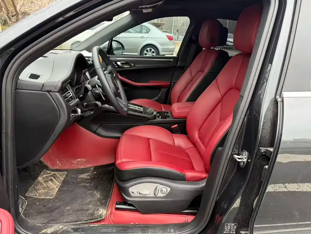 Porsche Macan 2024 из CN, фото 4