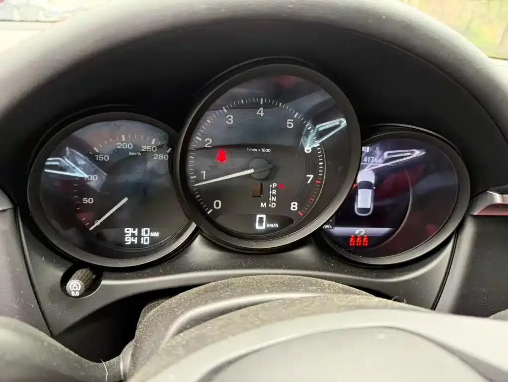 Porsche Macan 2024 из CN, фото 2