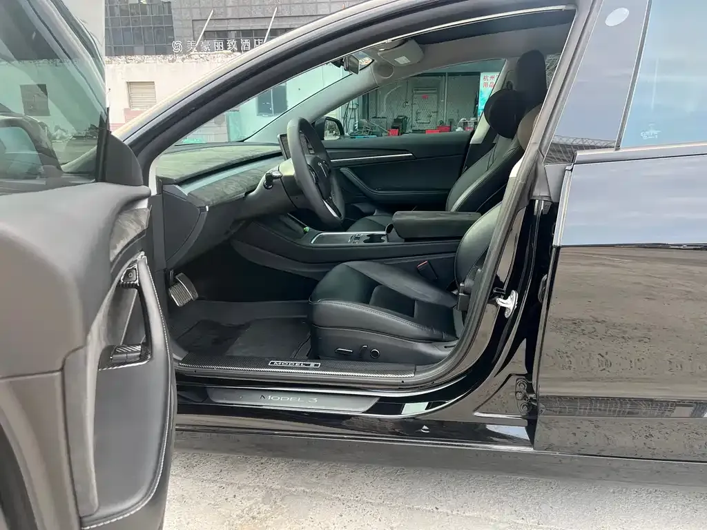 Tesla Model 3 2023 из CN, фото 9