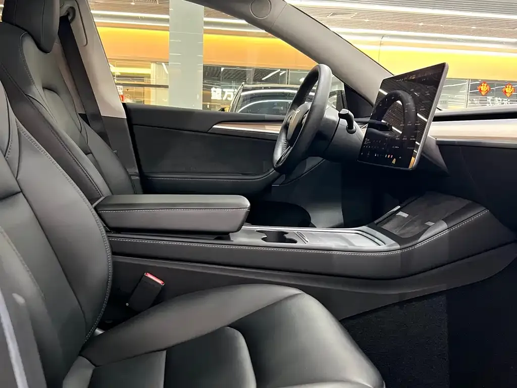 Tesla Model Y 2022 из CN, фото 9
