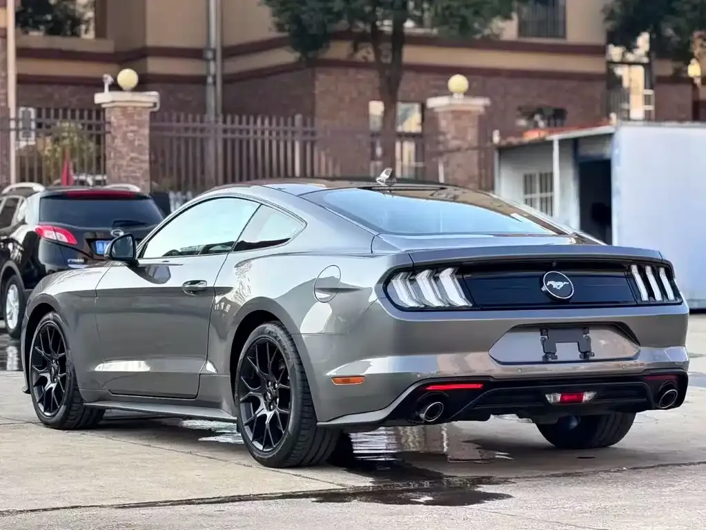 Ford Mustang 2023 из CN, фото 5