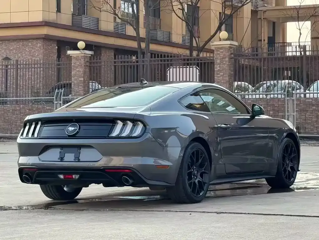 Ford Mustang 2023 из CN, фото 4