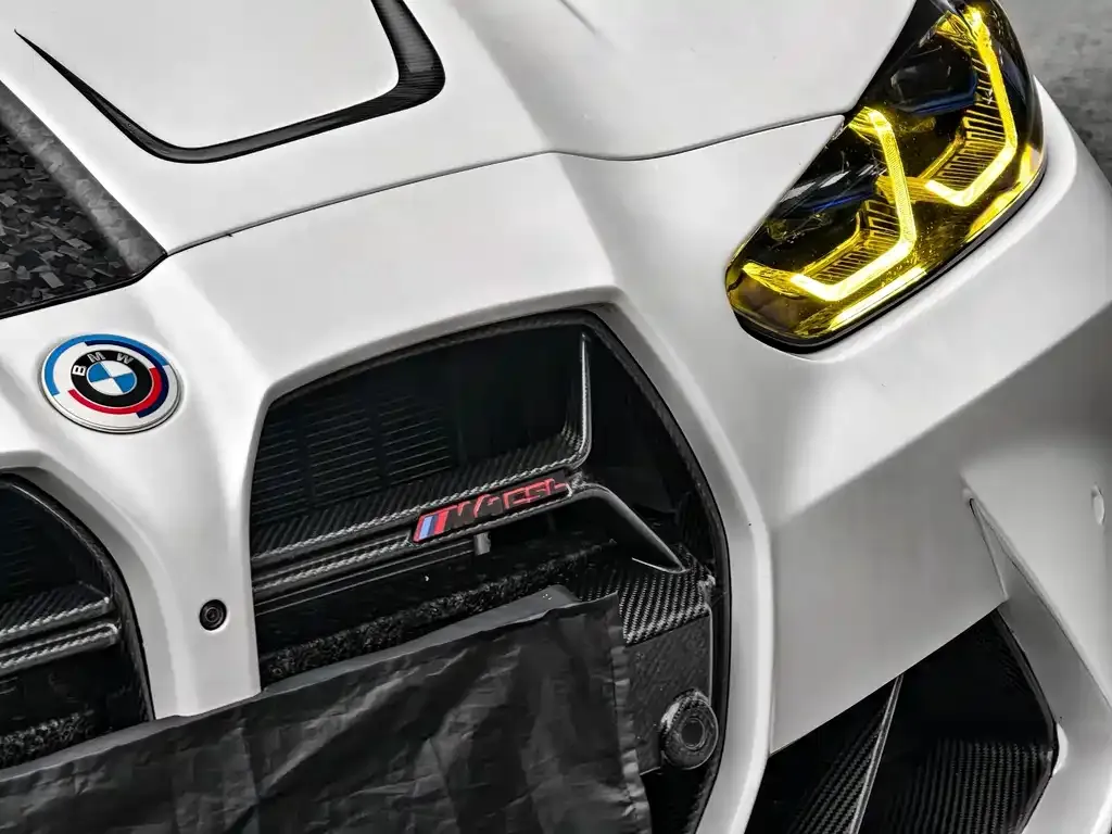 BMW M4 — фото 9