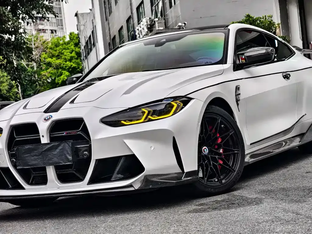 BMW M4 — фото 4