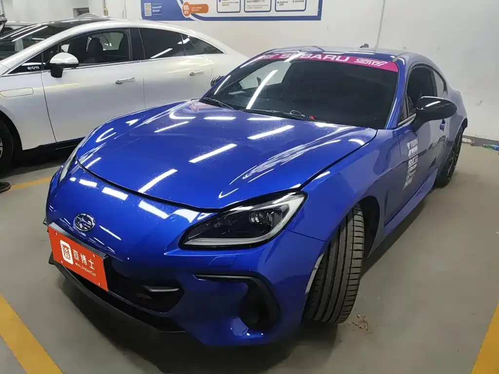 Subaru BRZ — фото 1