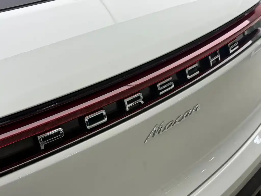 Porsche Macan — фото 5