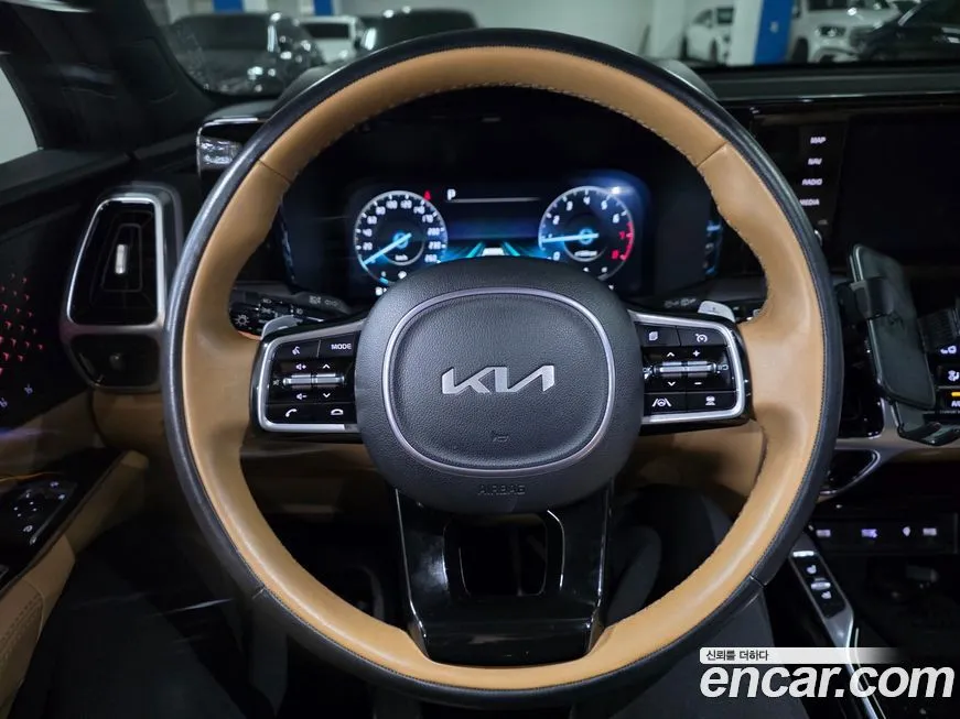 Kia Sorento — фото 7