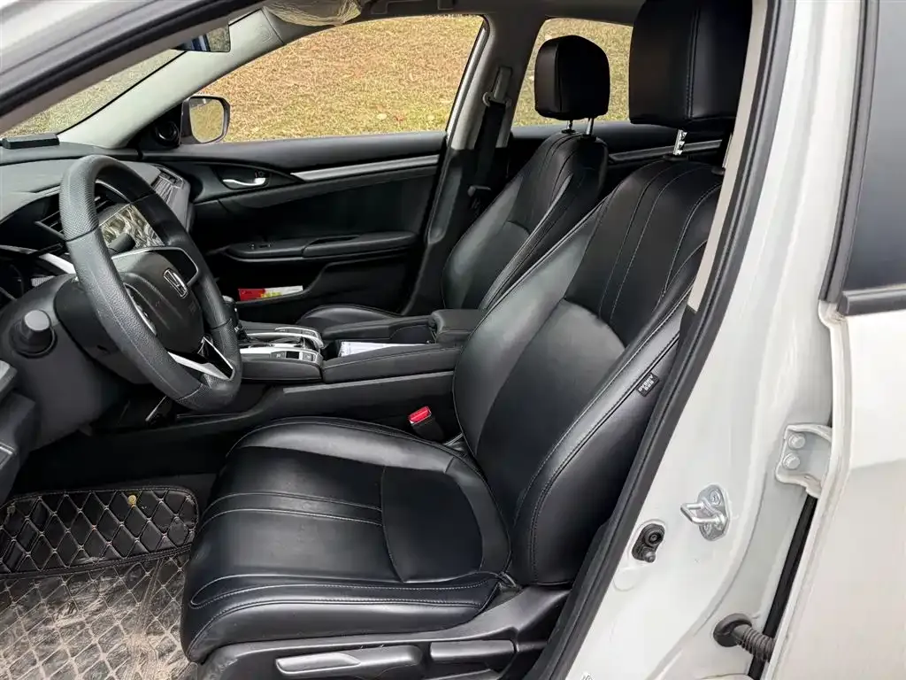 Honda Civic — фото 8