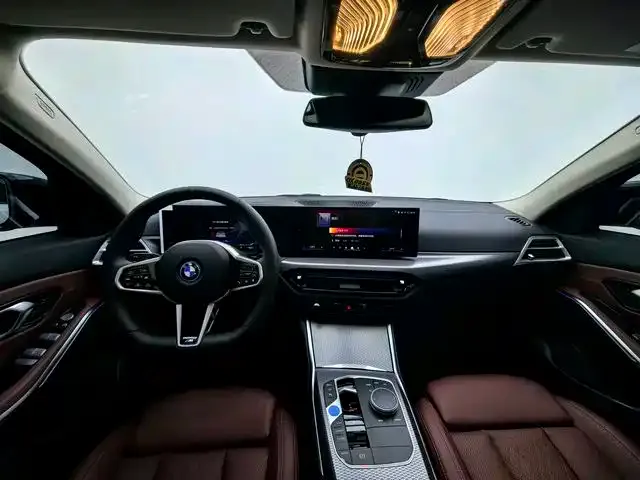 BMW i3 — фото 9