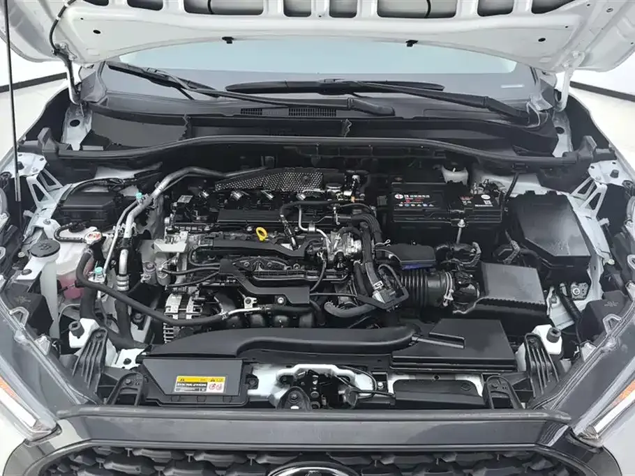 Toyota Corolla Cross 2023 из CN, фото 10