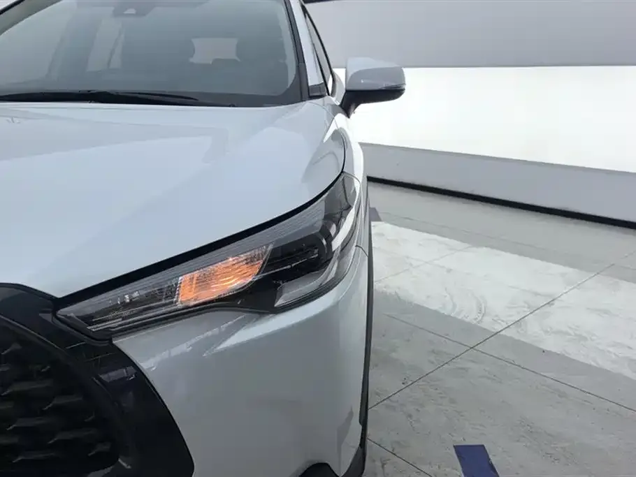 Toyota Corolla Cross 2023 из CN, фото 4
