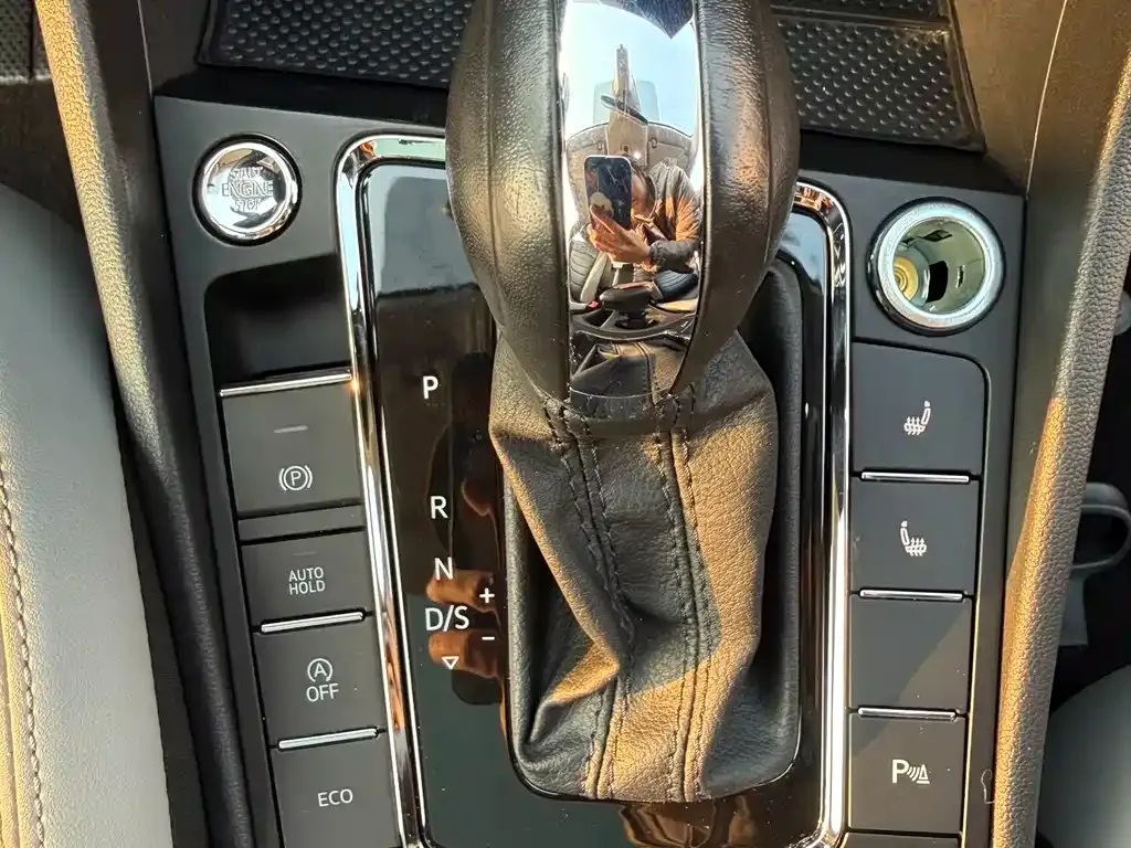 Volkswagen Bora 2022 из CN, фото 5
