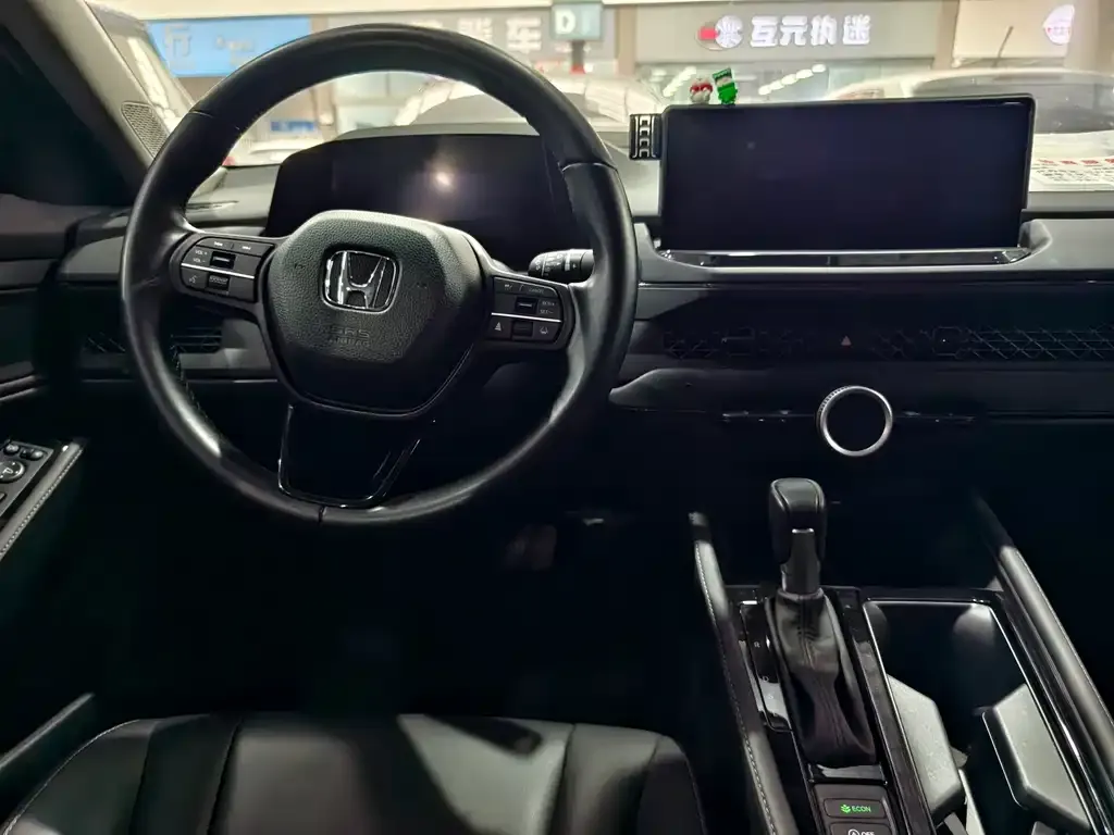 Honda Accord — фото 3