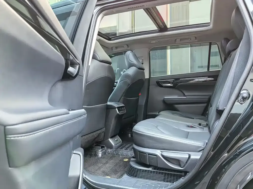 Toyota Highlander 2024 из CN, фото 3