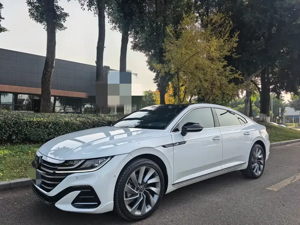 Volkswagen CC — фото 1