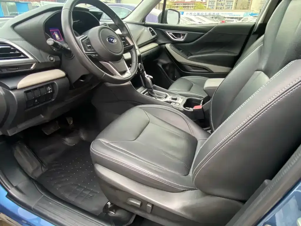 Subaru Forester 2022 из CN, фото 4
