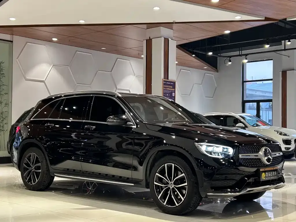 Mercedes-Benz GLC — фото 9