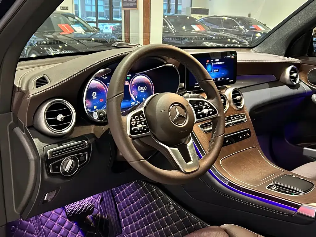 Mercedes-Benz GLC — фото 10