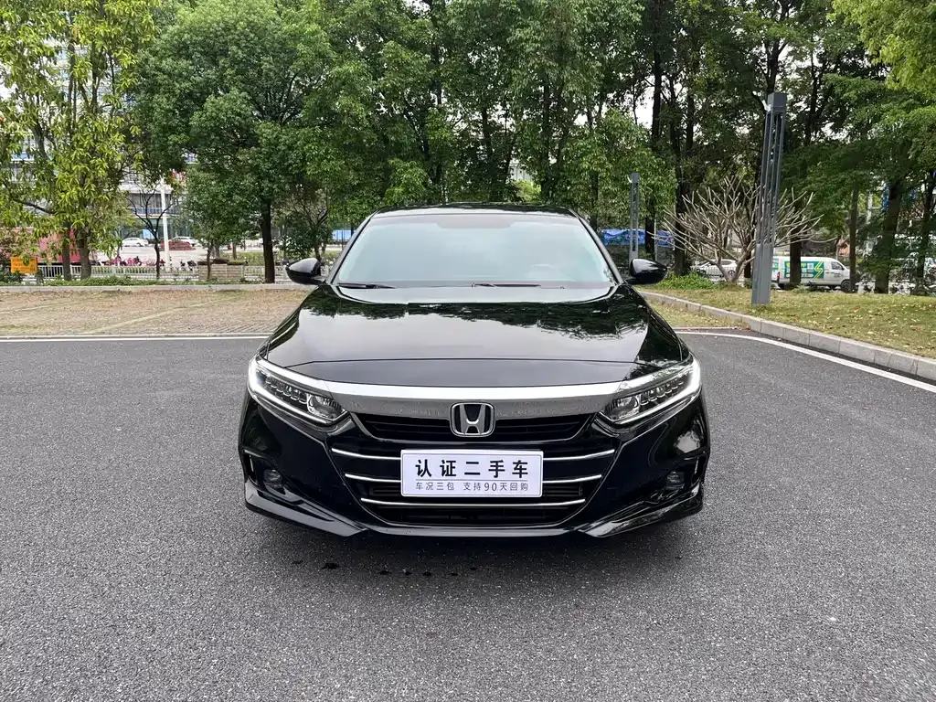 Honda Accord — фото 10