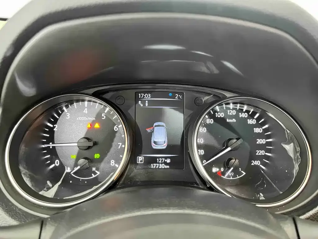 Nissan Qashqai — фото 10