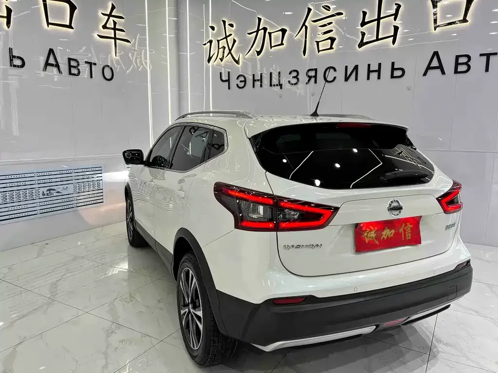 Nissan Qashqai — фото 2