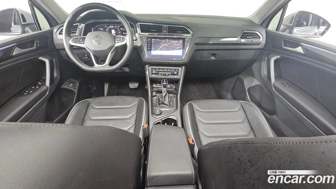 Volkswagen Tiguan — фото 7
