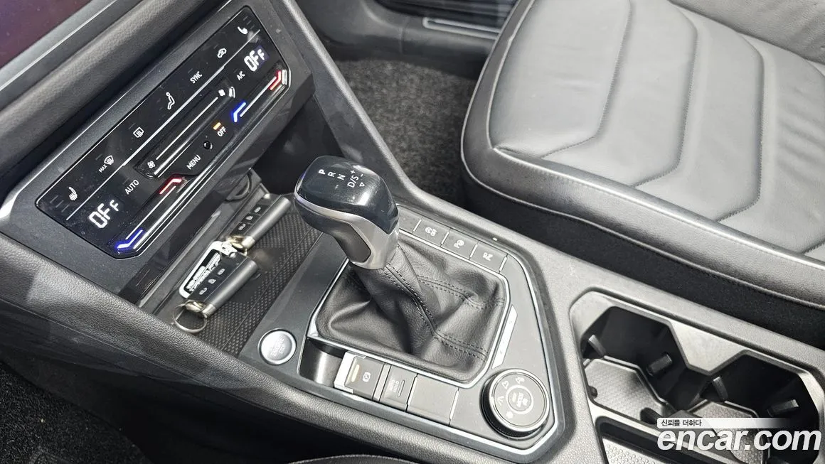 Volkswagen Tiguan — фото 4