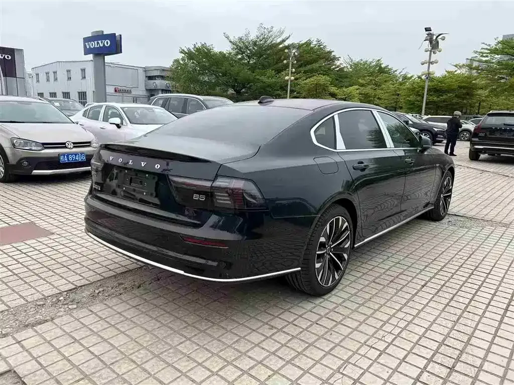 Volvo S90 — фото 3