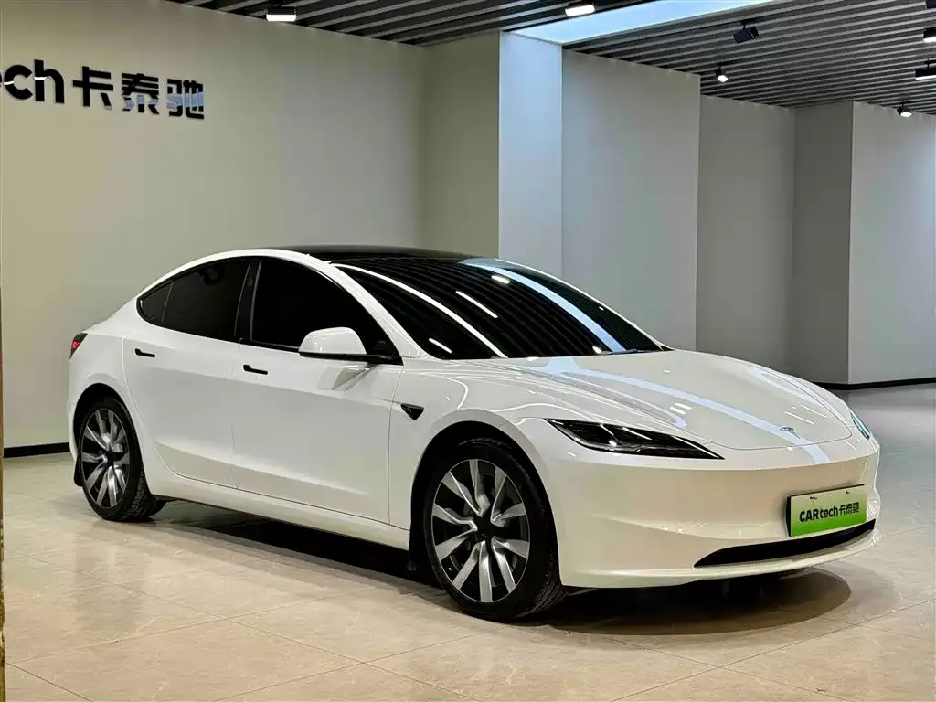Tesla Model 3 — фото 8