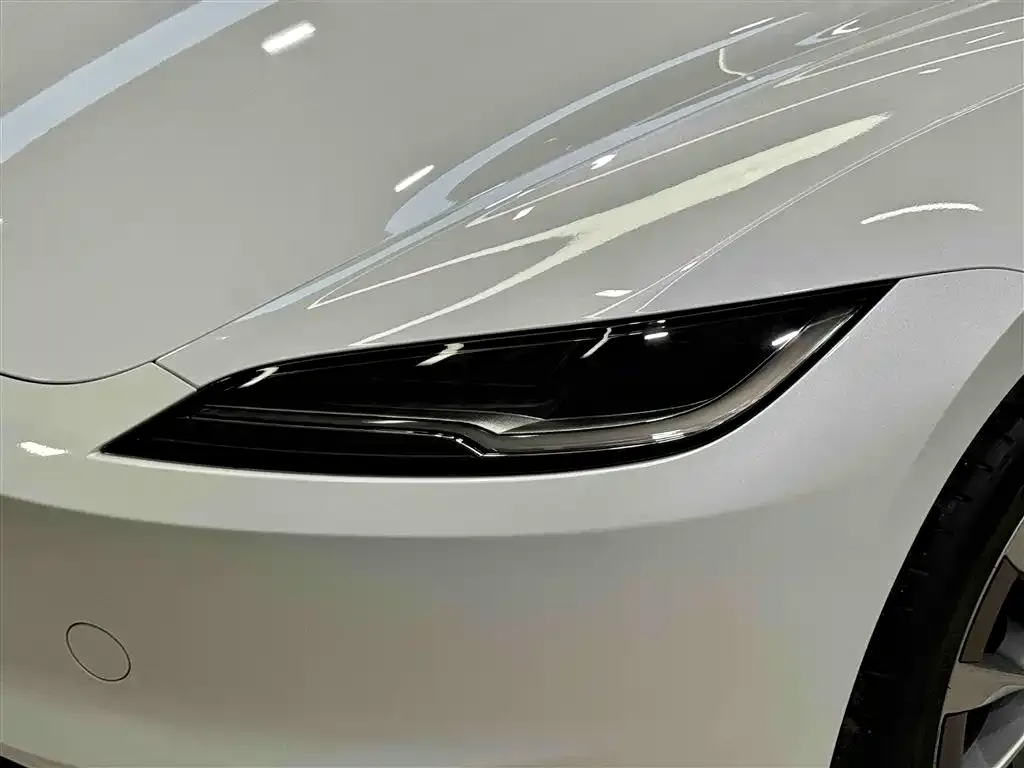 Tesla Model 3 — фото 2
