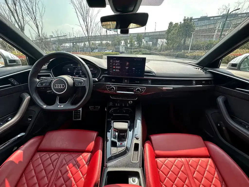 Audi S4 2023 из CN, фото 4