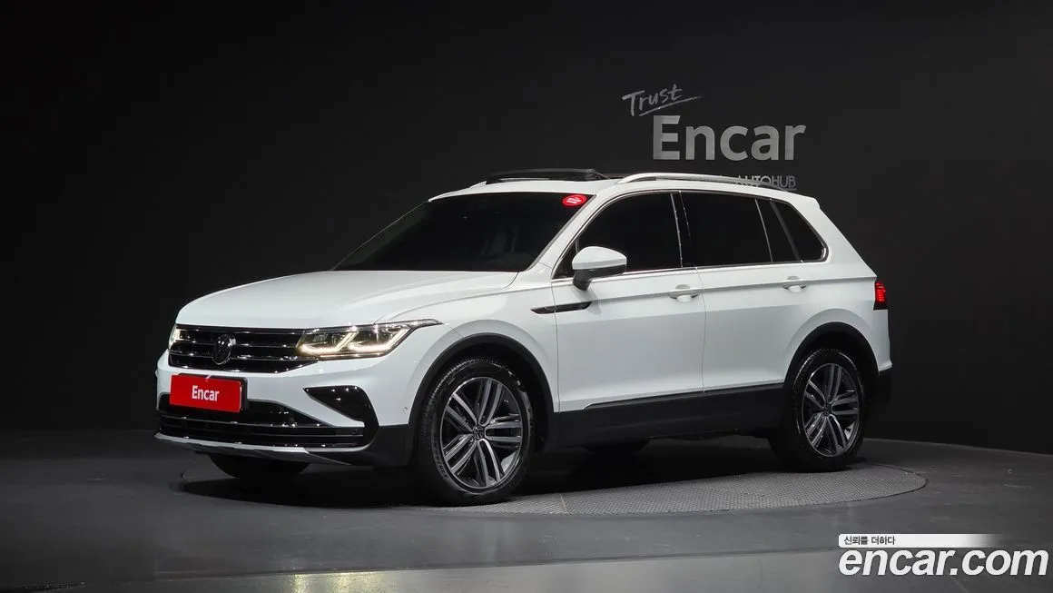Volkswagen Tiguan — фото 1