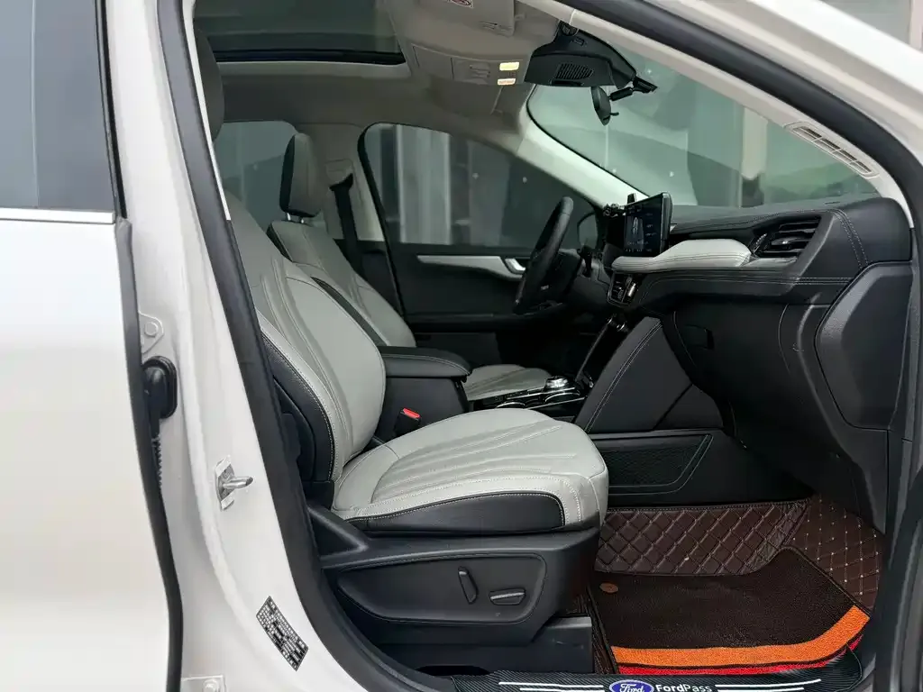 Ford Escape 2024 из CN, фото 7