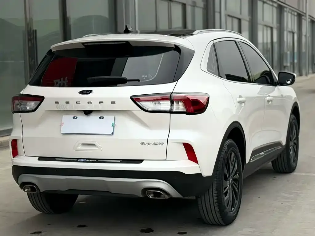 Ford Escape 2024 из CN, фото 3