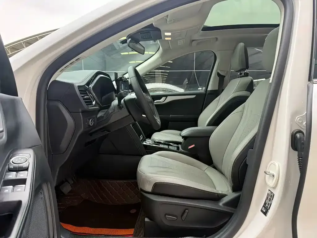 Ford Escape 2024 из CN, фото 10