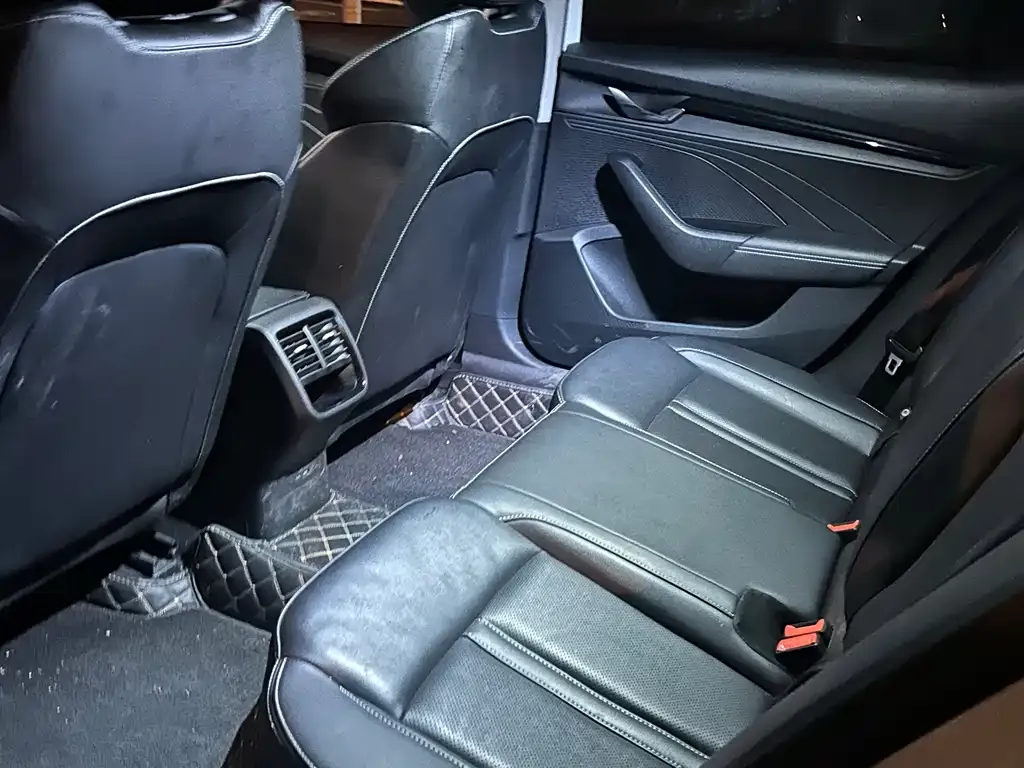 Skoda Octavia — фото 6