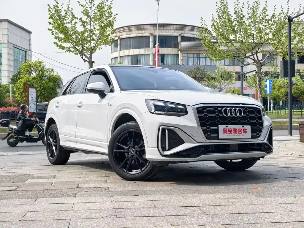 Audi Q2L 2023 из CN, фото 8
