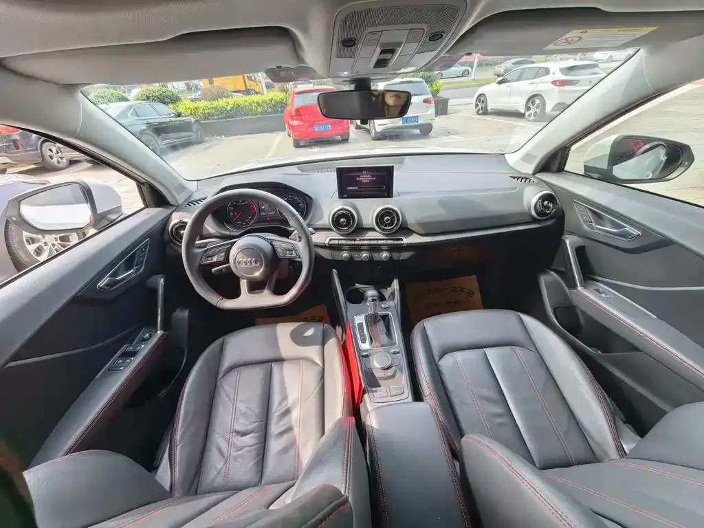 Audi Q2L 2023 из CN, фото 5