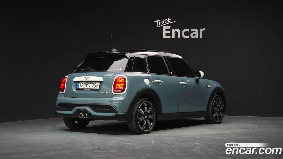 Mini Cooper 2023 из KR, фото 9