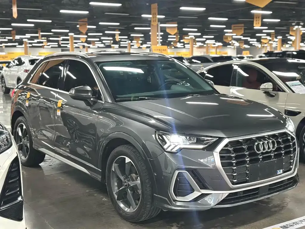 Audi Q3 — фото 4